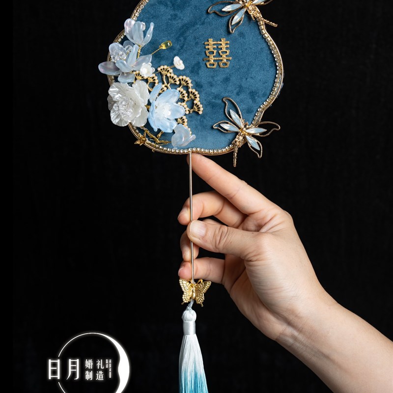 新娘秀禾晨袍迷你小团扇新娘中式巴掌扇古风手持道具婚礼拍照现发