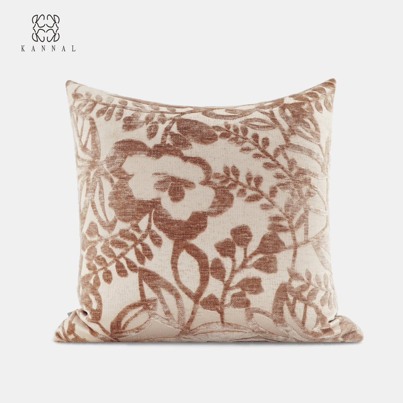 凡尔赛新品欧式复古法式粉色浮雕藤蔓花卉抱枕样板间别墅靠垫