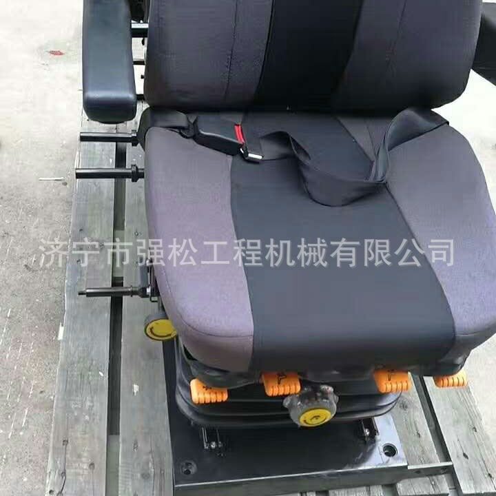 现货供应沃尔360驾驶室座椅总成 D款B款座椅总成 驾驶室玻璃