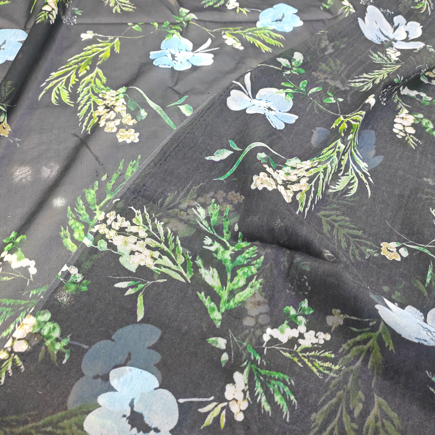 25新花型 桑蚕丝乔其布料蓝色花朵服装春夏度假风手工DIY面料