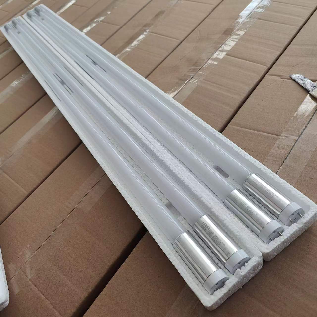 高效节能长寿命工厂LED防爆灯管18W工业级耐用