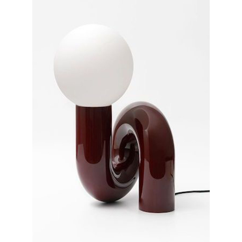 北欧现代简约创意红色树脂玻璃球卧室台灯儿童房设计师样板房台灯