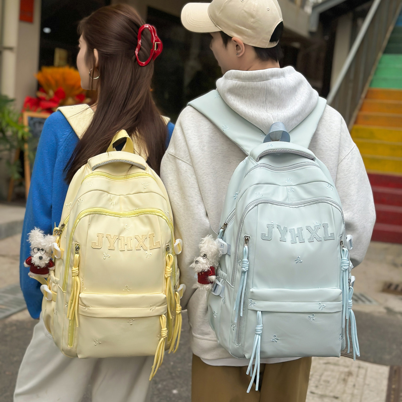 轻便减压书包女高中生大容量减负护脊初中生小学生五六年级双肩包