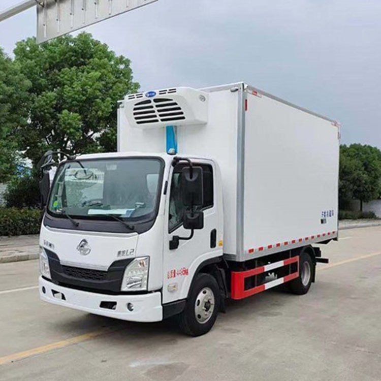 长安小型冷藏车6.8米冷藏车低温疫苗车价格便宜