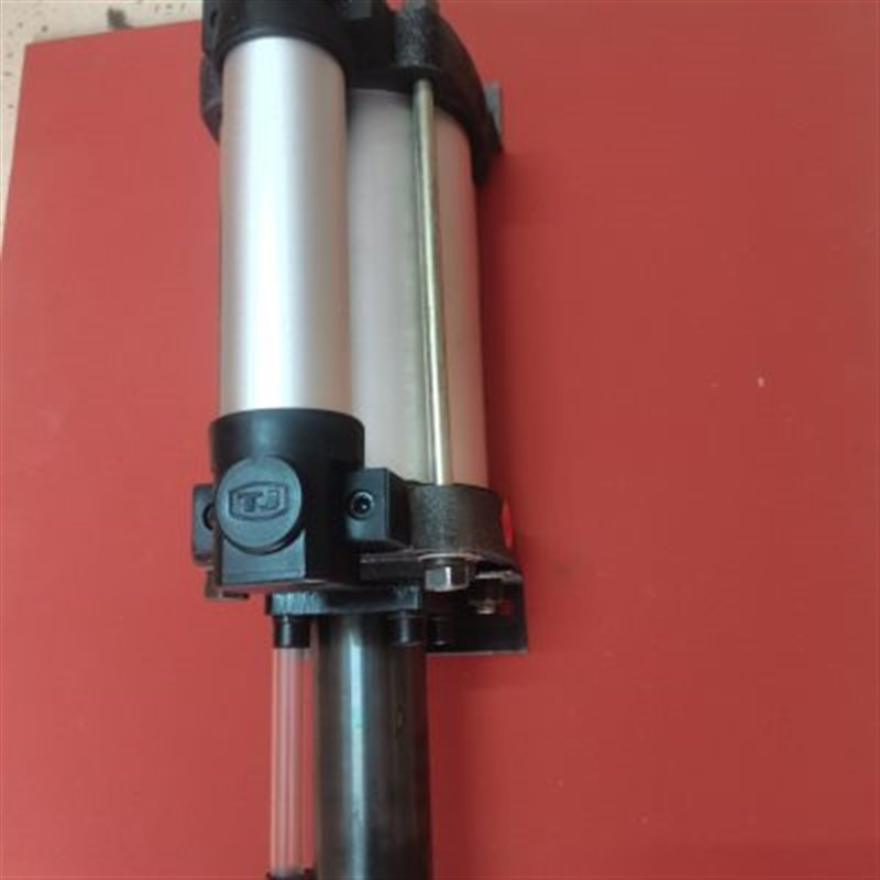 新整经机配件:四纺机专用气液增压缸(本店还有其他Y整浆并配件出