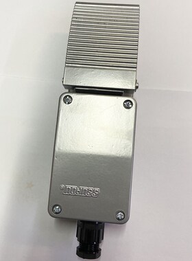 全新原装台湾SSUPOU斯培脚踏开关YC-104 10A 单位机床踏板开关