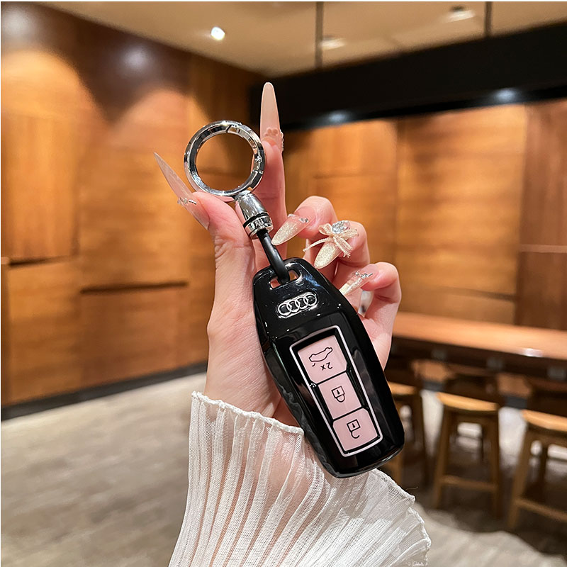 适用奥迪26款A5L钥匙套25A6Le-tron新能源汽车甜酷黑粉扣壳包女款