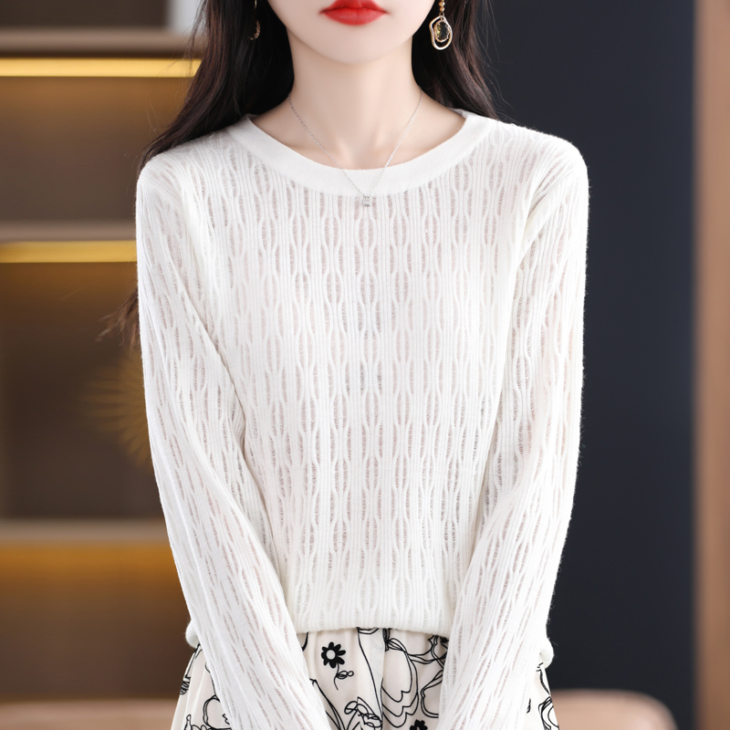 气质圆领镂空打底衫女春秋外穿薄款毛衣宽松百搭针织衫纯色上衣
