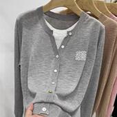 宽松休闲大码 女秋冬新款 刺绣上衣潮 针织衫 欧货假两件精仿羊毛长袖