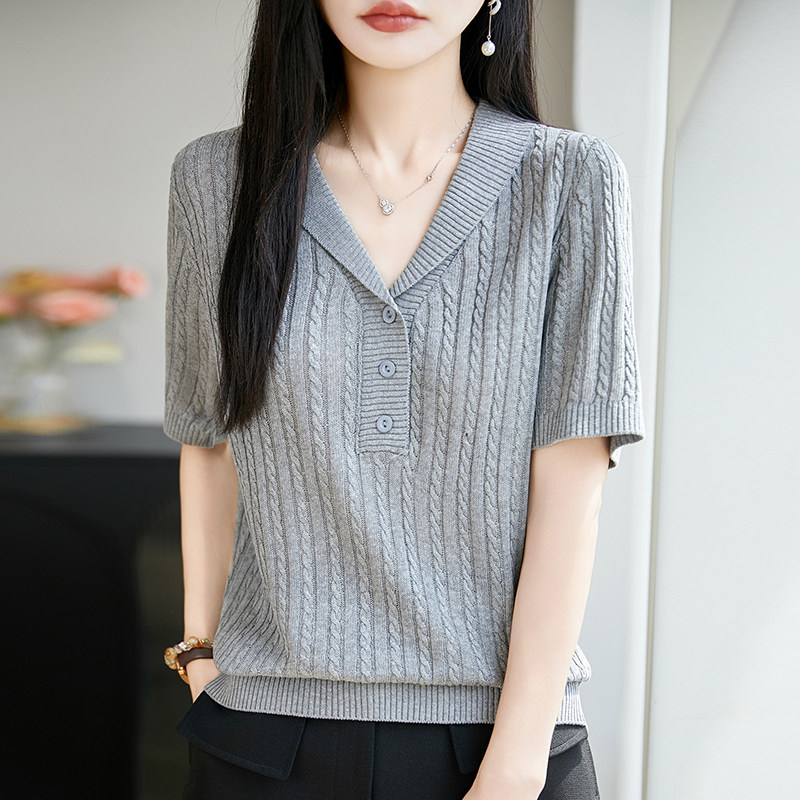 通勤风翻领麻花针织短袖T恤女2026夏宽松显瘦纽扣洋气设计感上衣
