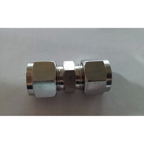 。304不锈钢卡套直通 8mm 直通中间 双卡套接头