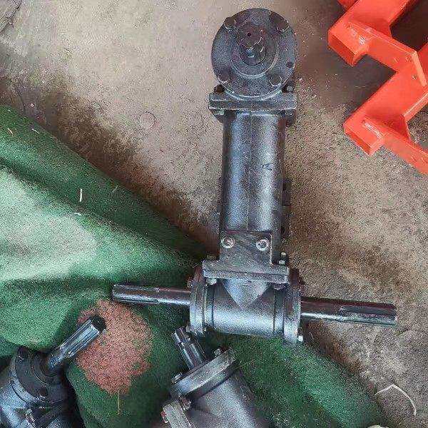 播种机配件小麦螺旋平土器箱体总成变速箱六花建直径3.5公分