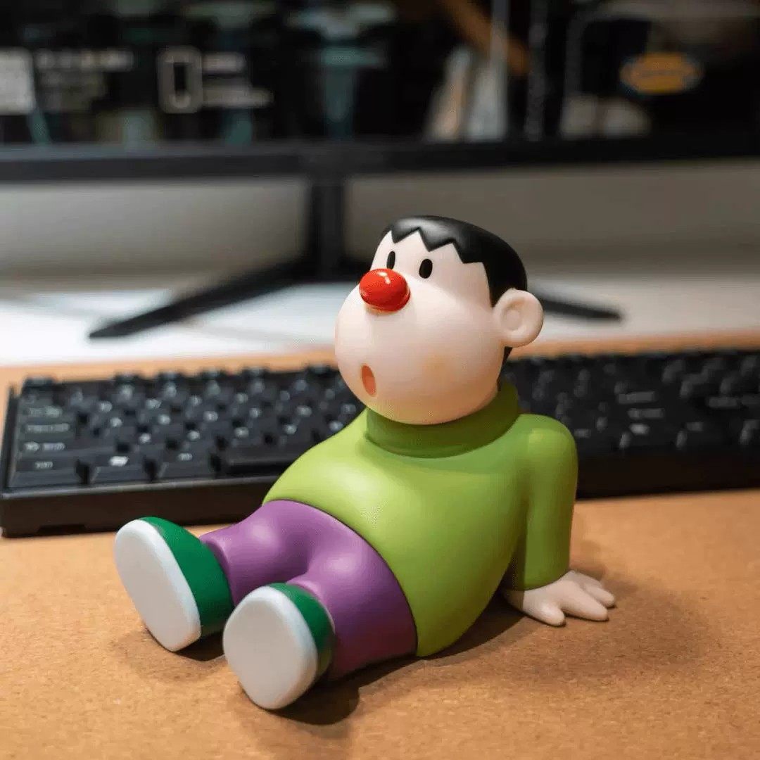 新款歪头胖虎手机支架桌面摆件办公桌家居饰品公仔模型呆萌