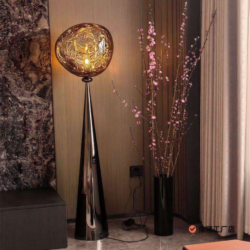 创意极简熔岩落地灯轻奢客厅书房设计师感氛围装饰沙发立式灯