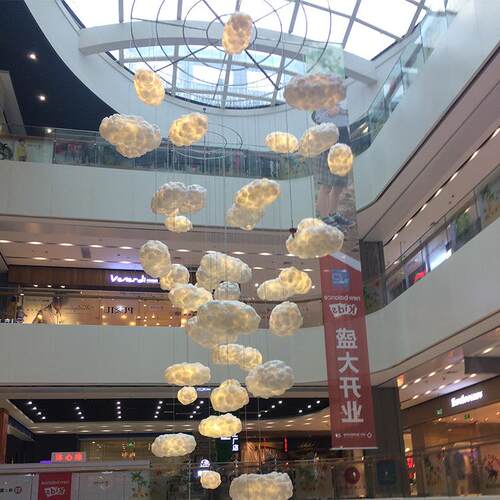 商场酒店中庭创意云朵吊饰橱窗店铺美陈布置吊挂饰品发光室内