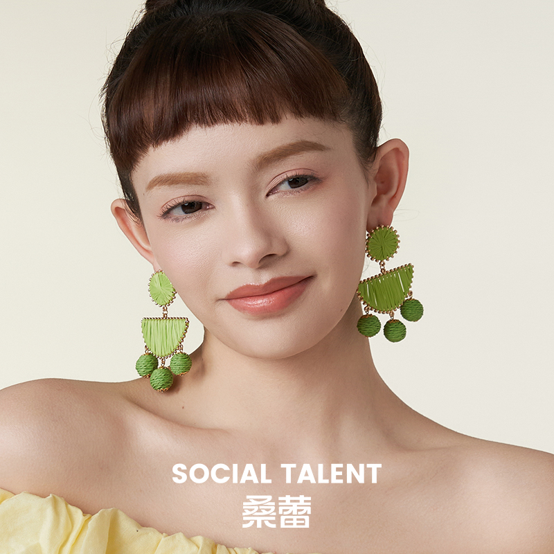 Social Talent/桑蕾热带风情拉菲草耳钉鸡尾酒绿2024春夏新款爆款