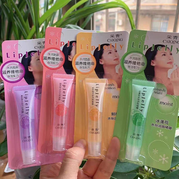 女生滋润补水防干裂唇膜润唇膏