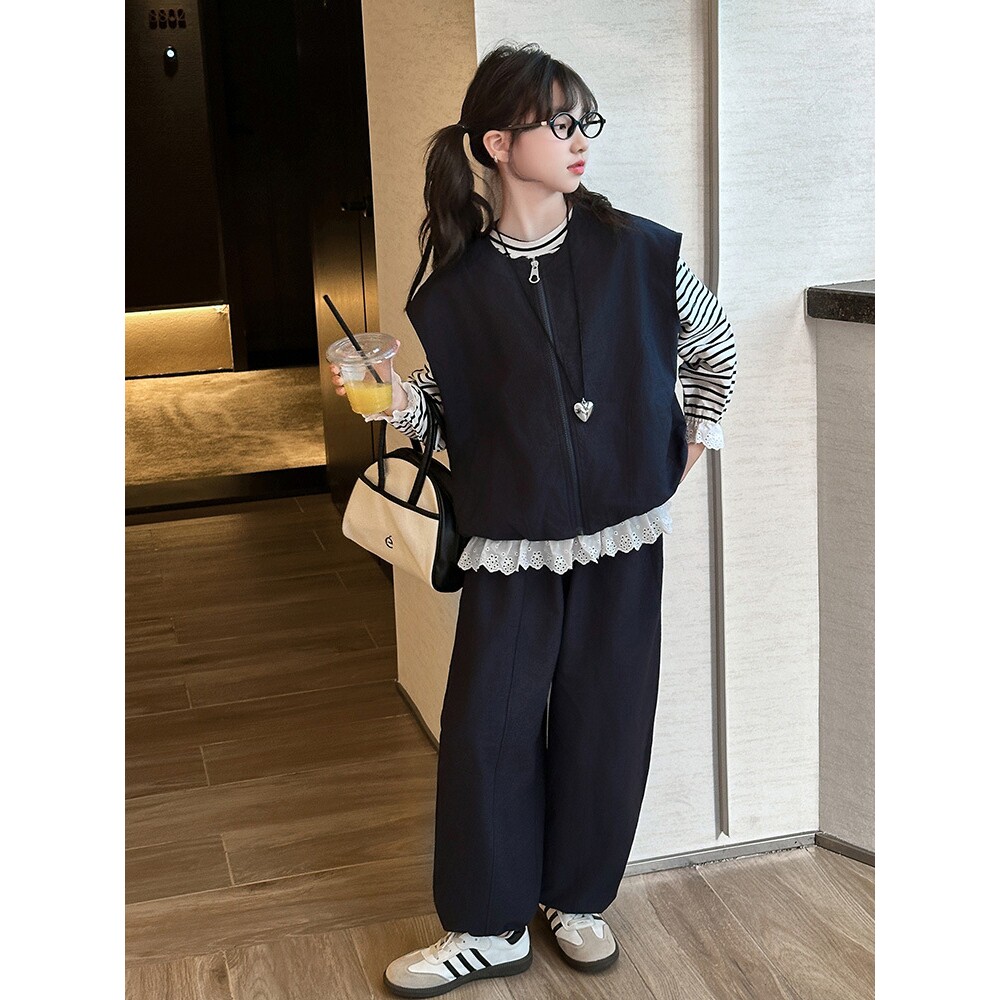 女童洋气牛仔马甲套装2025秋季新款大童韩版时髦条纹打底衫三件套