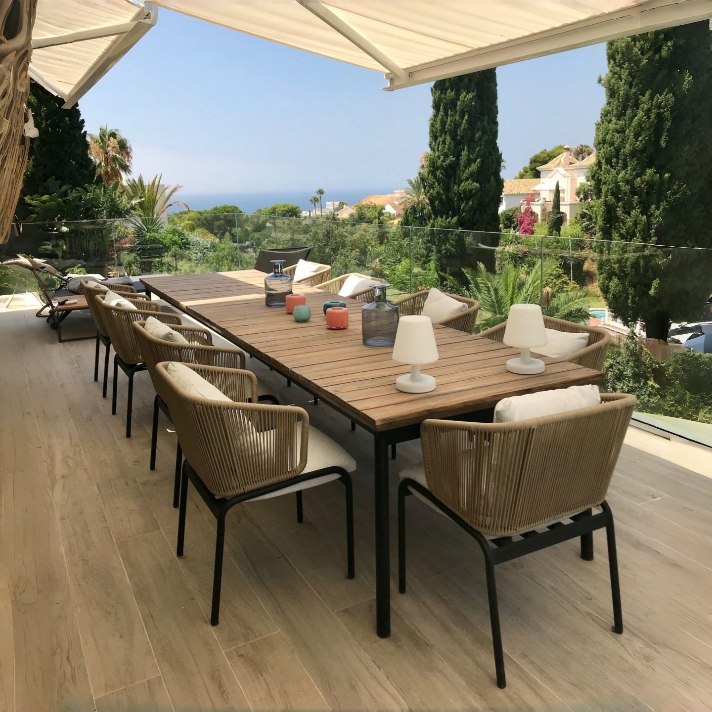 户外桌椅组合室外庭院花园别墅酒店酒庄民宿泳池旁休闲藤编藤椅