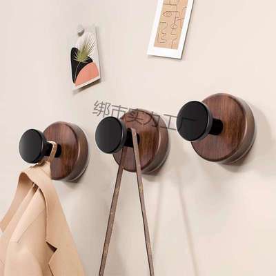 2025新款吸盘式挂钩免打孔门后挂衣钩卫生间无痕浴室中古风胡桃