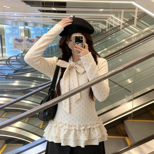 韩系波点绑带长袖T恤女2026秋季设计感花边裙摆叠穿打底衫上衣潮
