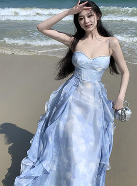 大码夏日法式蓝色抹胸不规则烫钻吊带连衣裙女绝美海边沙滩掐腰裙