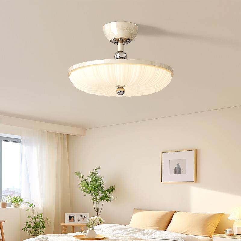 亮美家卧室灯奶油风2025新款法式温馨公主房简约高级感房间吸顶灯