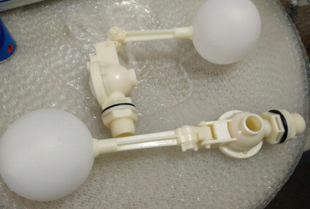 PP浮球浮球阀塑料浮球阀ABS浮球阀水箱水塔开关20 25 32 40 50 63