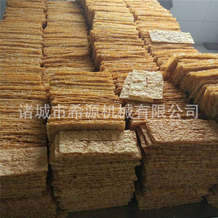 4000片/h的薄脆油炸机 全自动脆皮油炸机 煎饼果子薄脆油炸机器