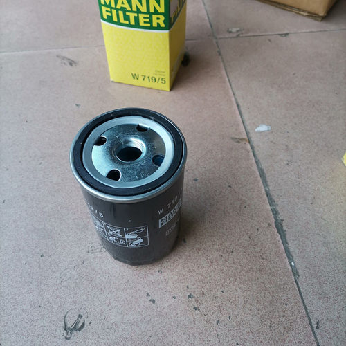 叉车配件柴油滤清器deutz车配件DEUTZ-WK731适用于林德LINDE叉车