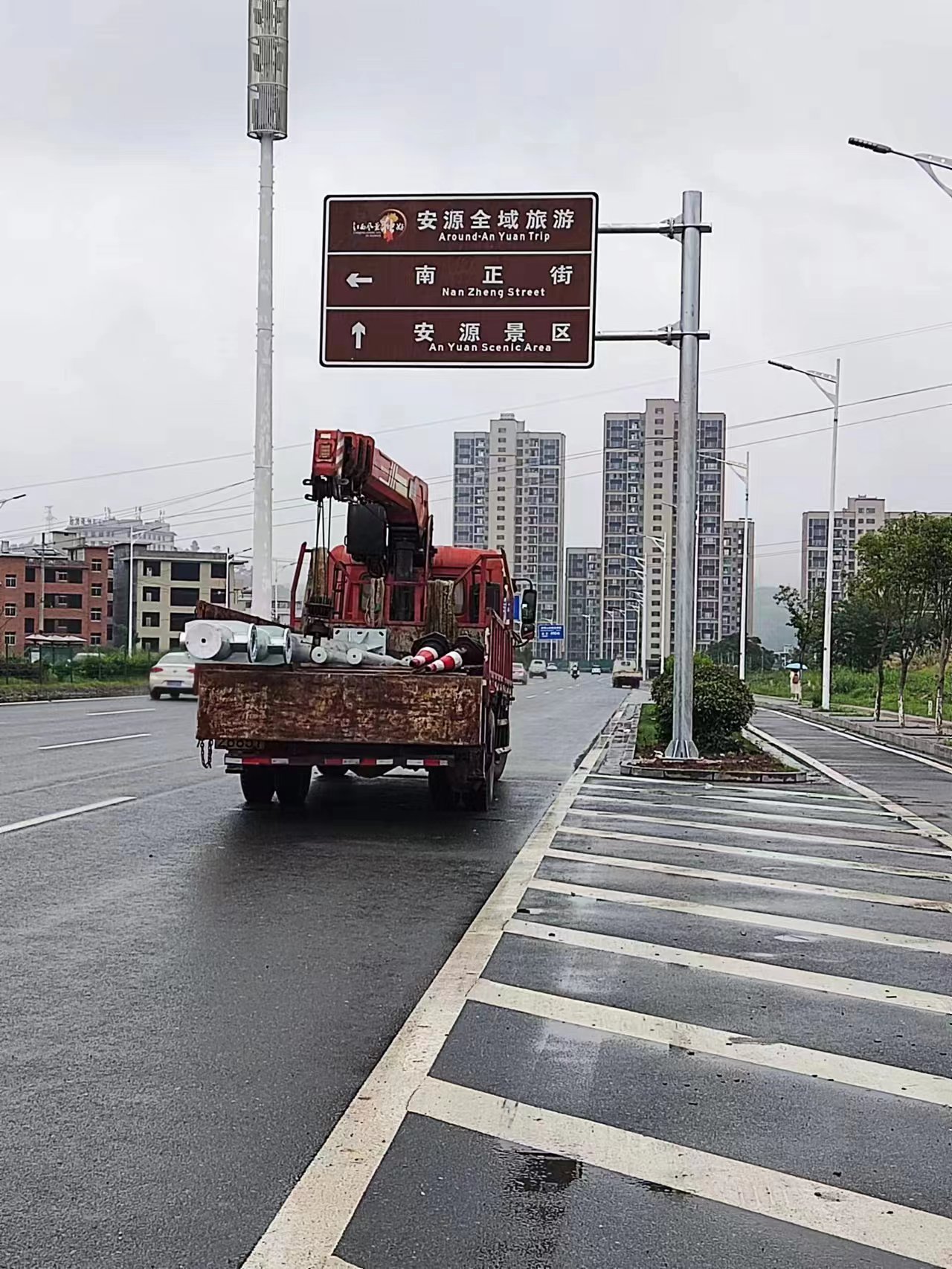 交通标志牌 交通标志杆f杆定制单悬臂交通标志杆单双悬臂f型立杆