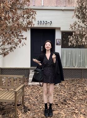 长袖短裙连衣裙字女a裙子