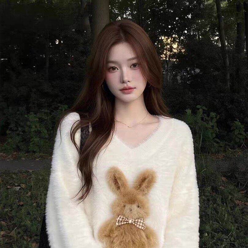白色兔子圆领软糯水貂绒