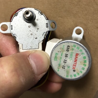 直流步进电机DC 12V5V 减速比1:64 24BYJ48空调摇摆风口电机。