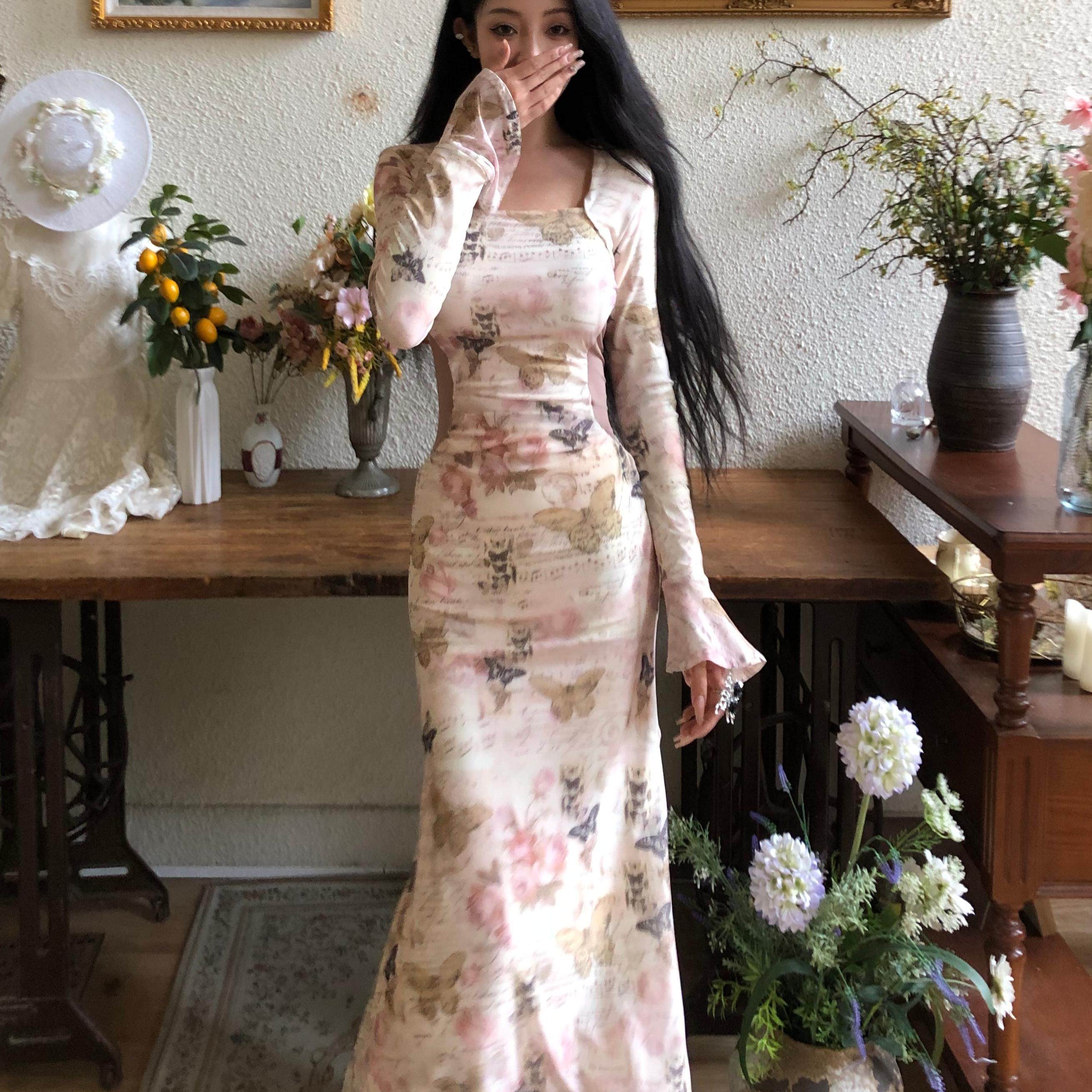【现货】GGLOYDIUS银环蝮温柔纯欲喇叭袖蝴蝶印花收腰弹力连衣裙图片
