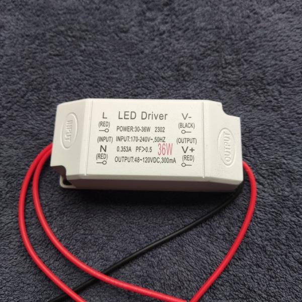美发转灯led电源配件控制器12V led灯板电源2A3A灯条灯带电源驱动