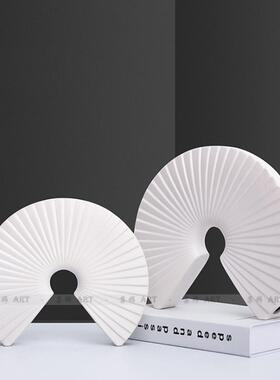 新中式现代简约白色扇形摆件样板房售楼处软装饰品创意工艺品摆设