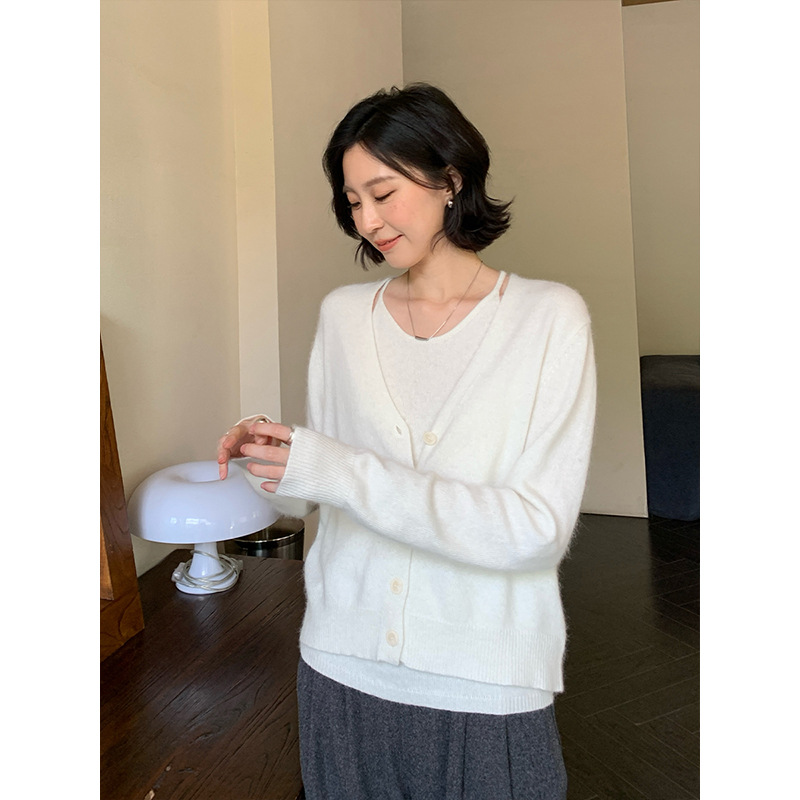 THEMIND浣熊毛挂脖背心+开衫毛衣两件套2025冬慵懒感针织衫T5652