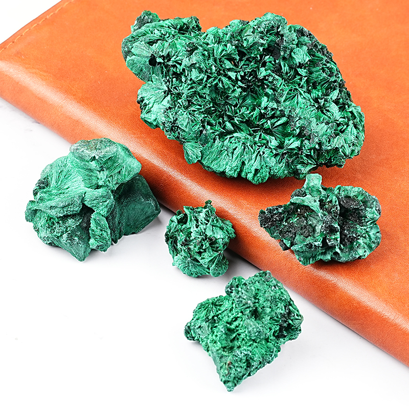 天然孔雀石矿物标本摆件原石针状水晶体宝石科普鱼缸造景观赏散石