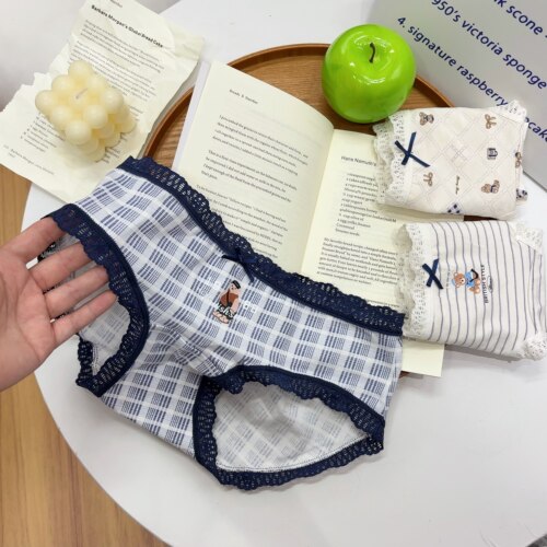 日韩卡通可爱纯棉内裤女抗菌全棉加长裆中腰薄款短裤新款三角裤