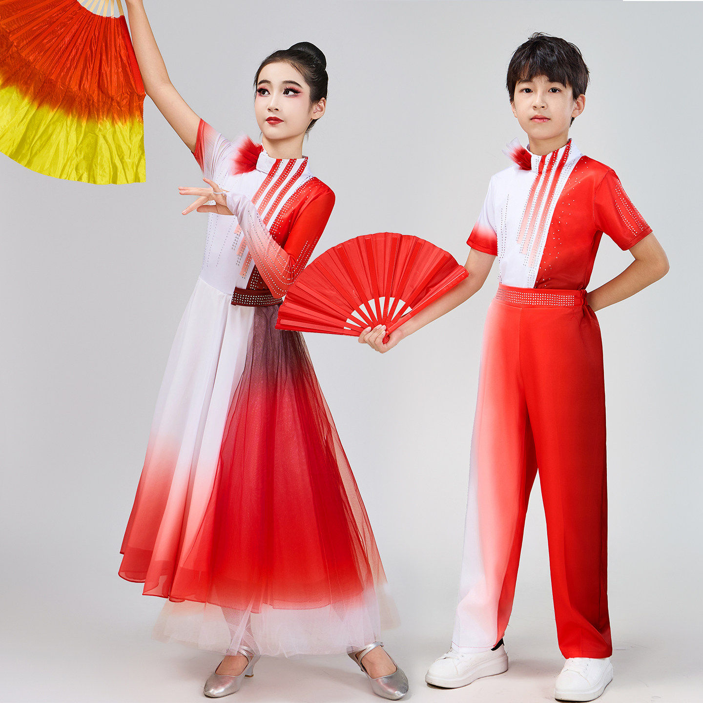 新款儿童大合唱服装演出服红歌诗歌朗诵男女童现代舞小学生初中生
