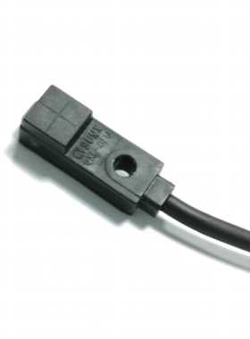 GXL-8FU-8FUIB-8HUB-8FB-8FUB-8HU-8HUIB-8H SUUNX接近开关感应器