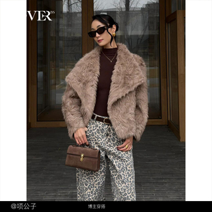 CC35510260 2025冬新款 COVERINS年轻款 大翻领环保仿皮草外套女短款