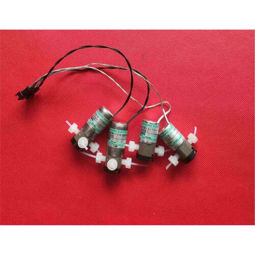 电磁阀CTV-3-1/4URF-S(12VDC)有2台