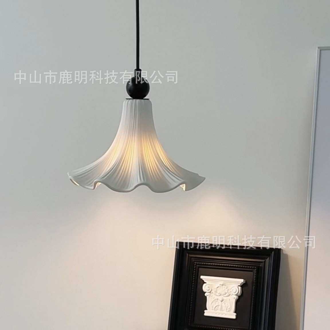 法式中古风花瓣陶瓷小吊灯创意餐厅吧台卧室床头玄关过道民宿灯具