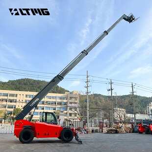 伸缩臂叉车17米越野4吨5吨18米伸缩臂高空作业飞臂吊内燃式叉车