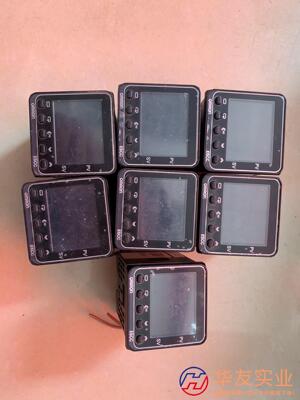 欧姆龙温控表E5CC-QX2ASM-800 E5CC-