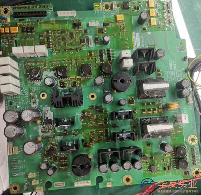 施耐德ATV930C11N4C变频器电源板110KW板子