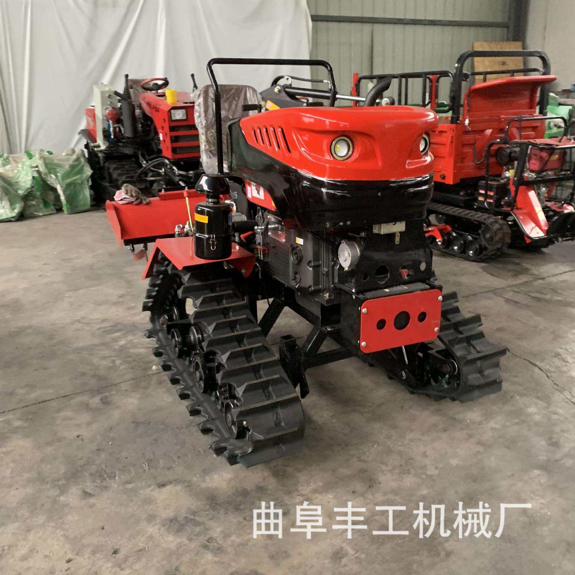 新型履带式微耕机多功能乘坐式农用旋耕机小型除草犁地耕地翻土机