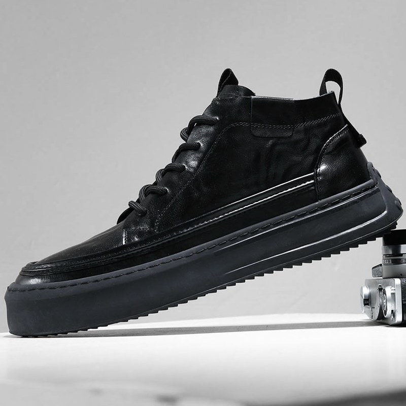 春季真皮黑色男鞋高帮鞋时尚鞋子2026新款厚底增高户外马丁靴男款